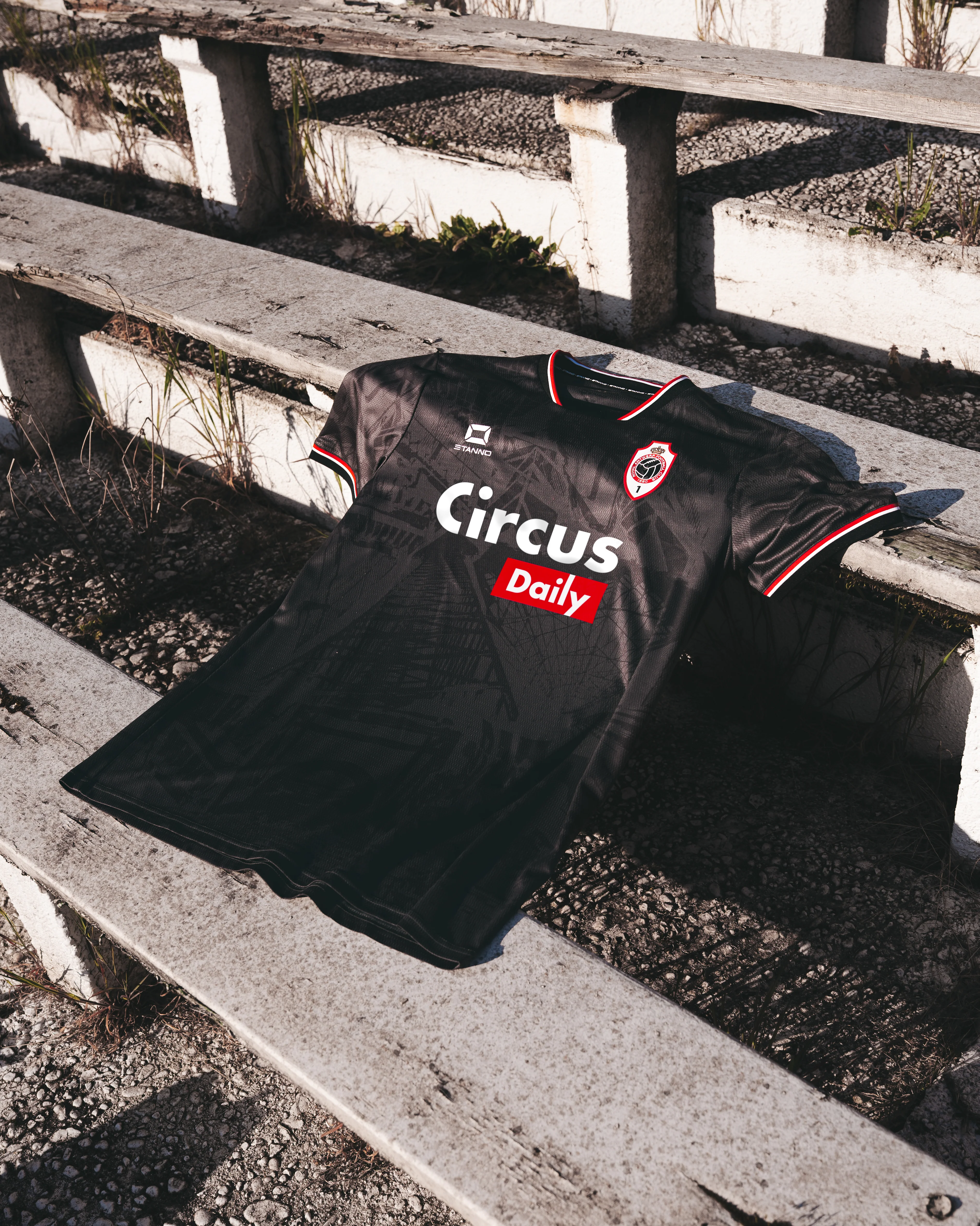 Royal Antwerp Third Shirt 25/26 - Image 5